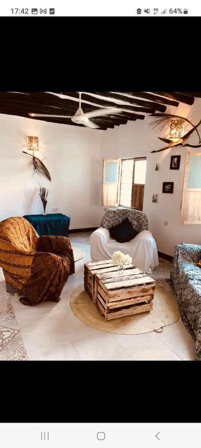 Karara House *